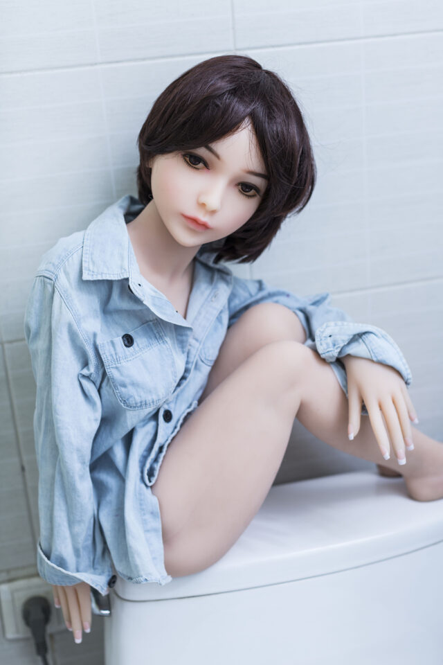 Mimi young sex doll with c-cup
