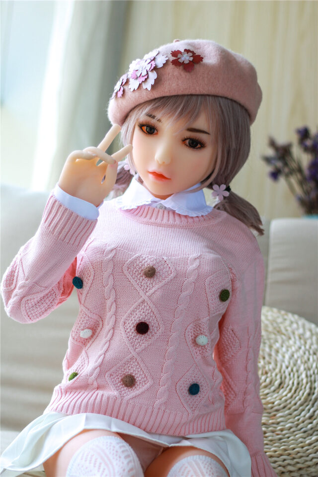 Cute-sex-doll-thinking