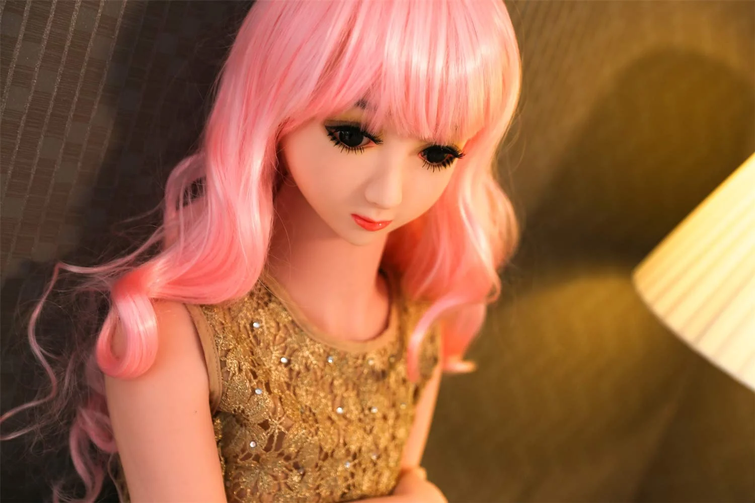 Mini sex doll with big black eyes