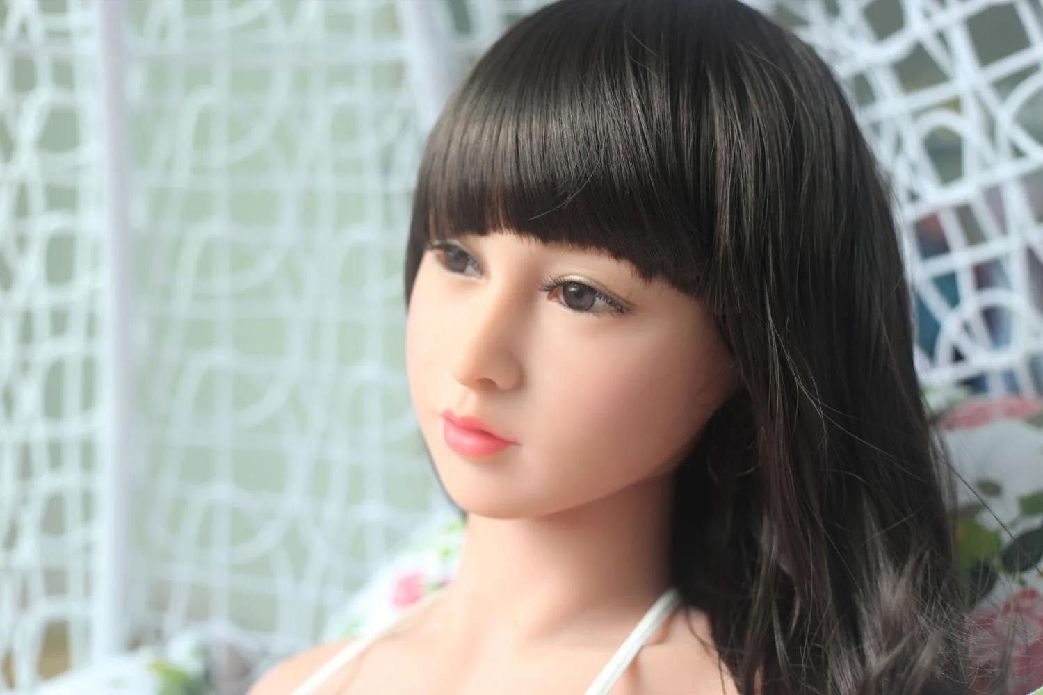 Sex doll with black short hair