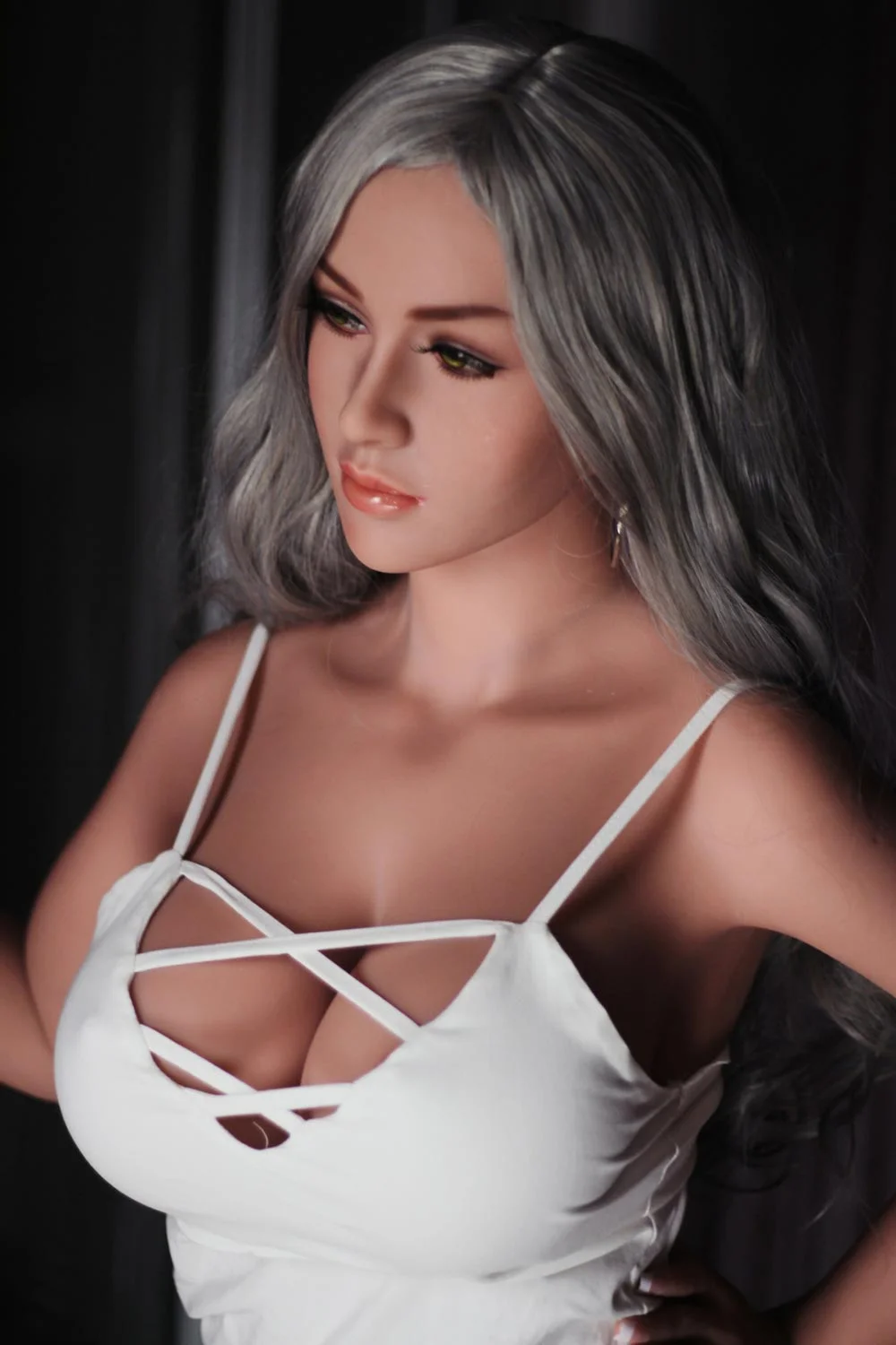 Sex doll with pink lips