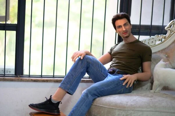 Complete Beginner's Guide On Threesome with Sex Doll Male sex doll with hands on knees