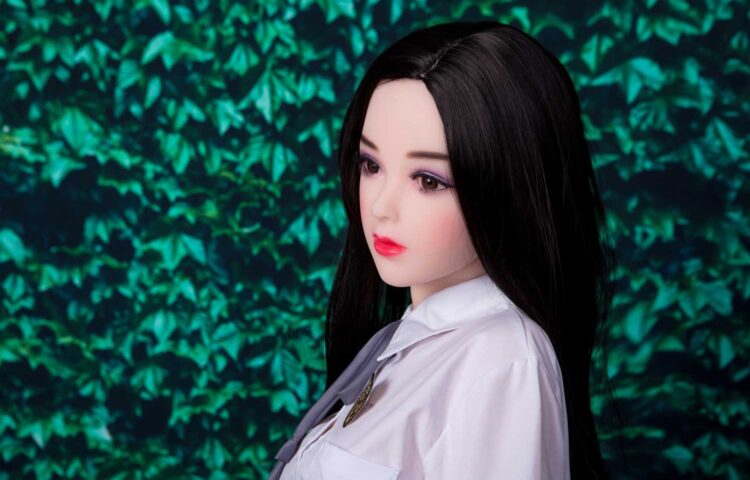 <strong>Long Hair Doll Or Short Hair Doll, It's Up To You</strong> Black long-haired mini sex doll