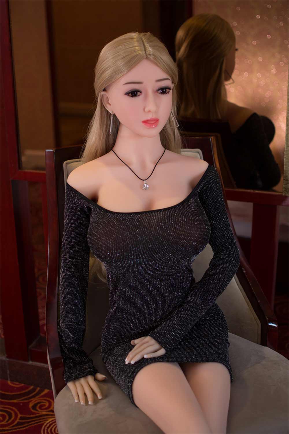 168cm New Realistic Huge Breasts Blonde Sex Doll image pic