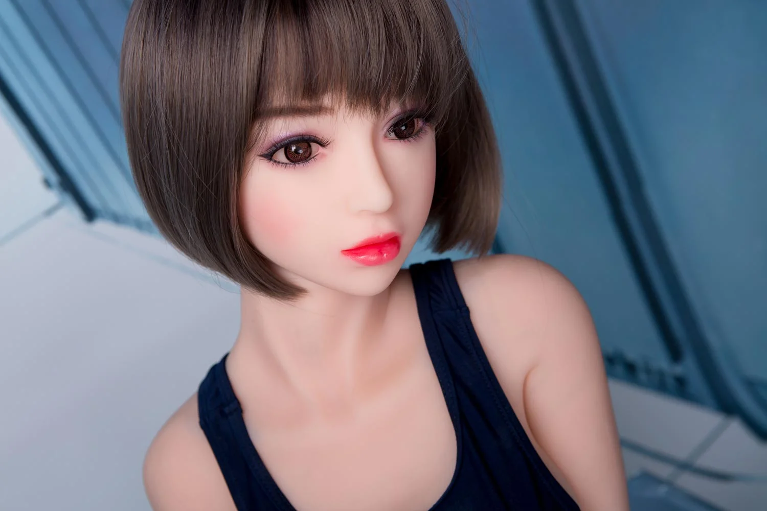 Sex doll with black short hair