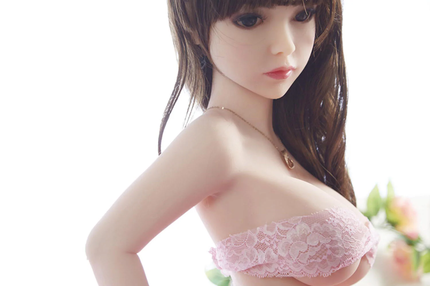 Sex doll with pink lips
