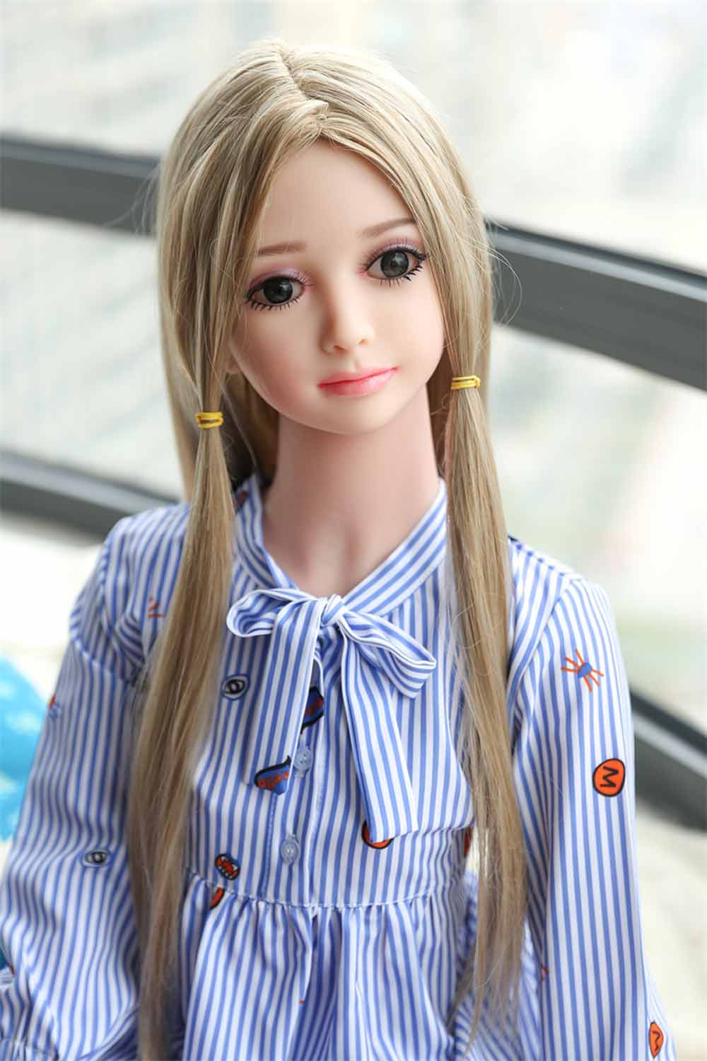 Slim School Girl Sex Doll With A Cup