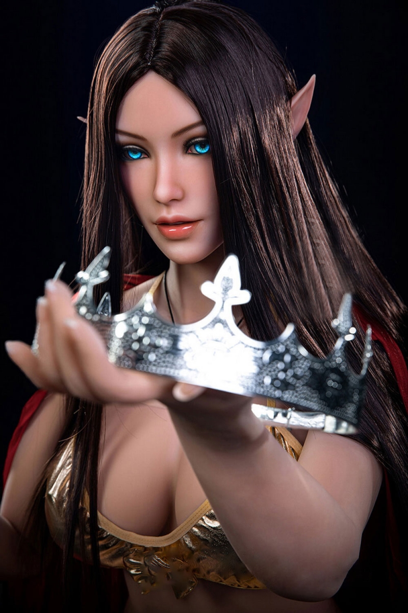 Anime sex doll holding a crown
