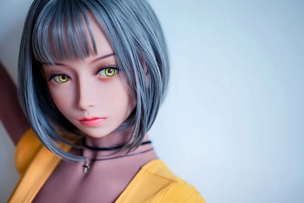 Anime sex doll with green eyes