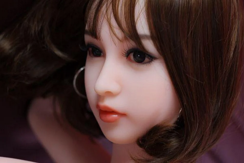BBW sex doll with earrings