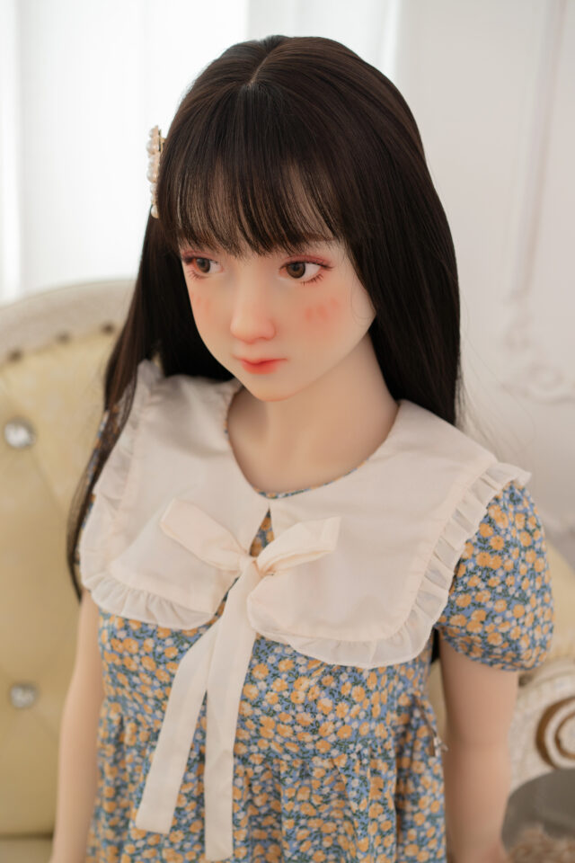 sweet sex doll face details